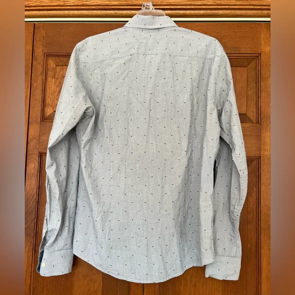 Banana Republic Light Gray Casual Button-Down Shirt